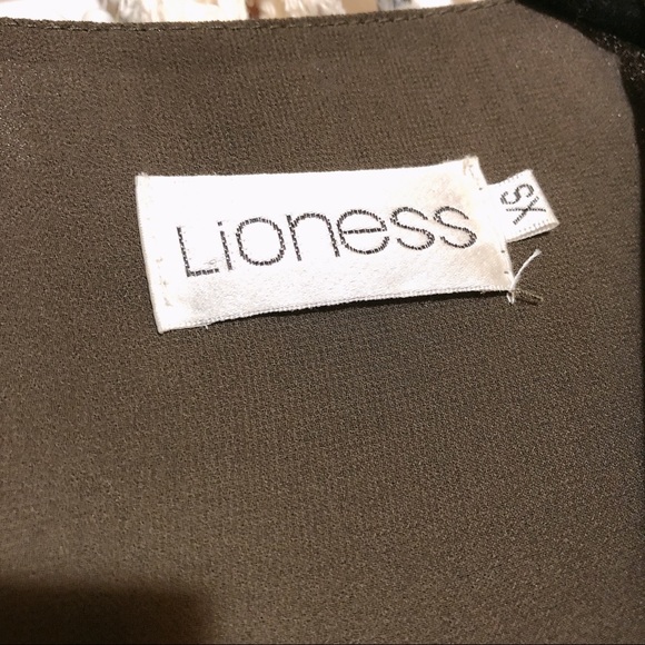 Lioness Olive Green Romper - Picture 3 of 4